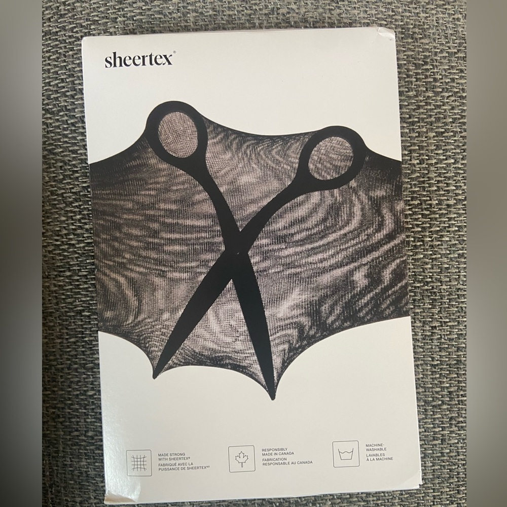 Shaping Sheer Rip Resist tights black large nwt